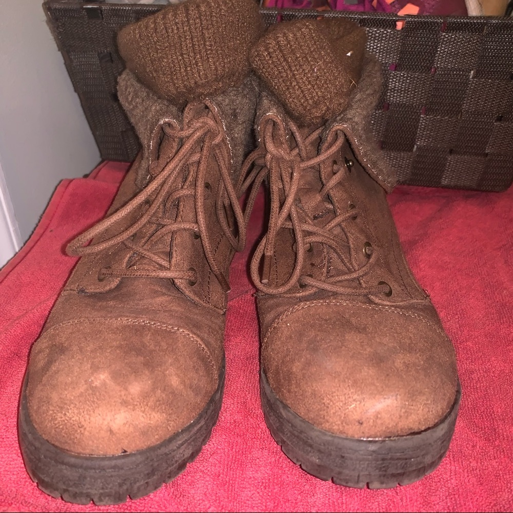 Shoedazzle Boots